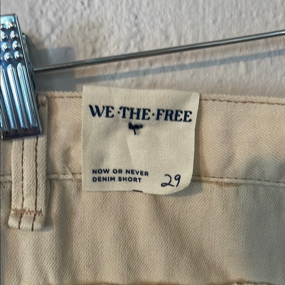 WE THE FREE PEOPLE  Women's Cream Distressed Denim Shorts - Picture 8 of 8